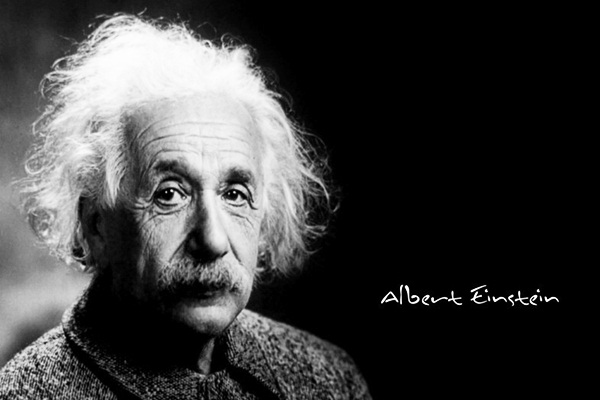 Biodata Albert Einstein Dalam Bahasa Inggris Singkat dan Terjemahannya